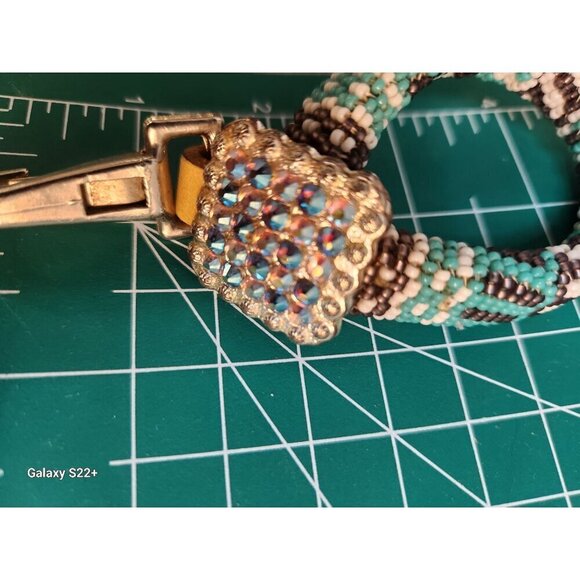Western Beaded Keychain With Snap-On Purse Accessory and 2 interchangeable conch - Picture 4 of 14